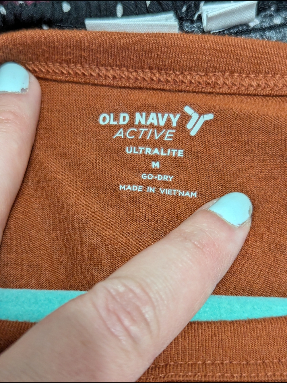 Old Navy Rust Orange Lightweight Long-Sleeve Top - Picture 5 of 5